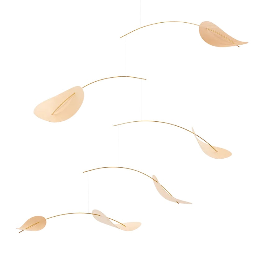 Mobil drifting clouds