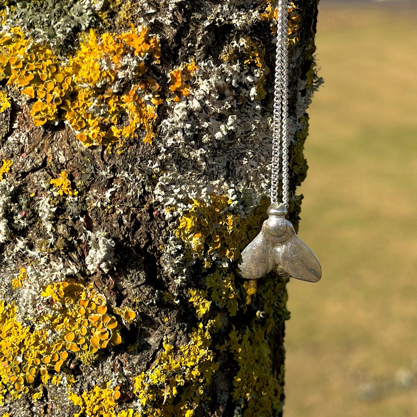 Halsband Pollinatör