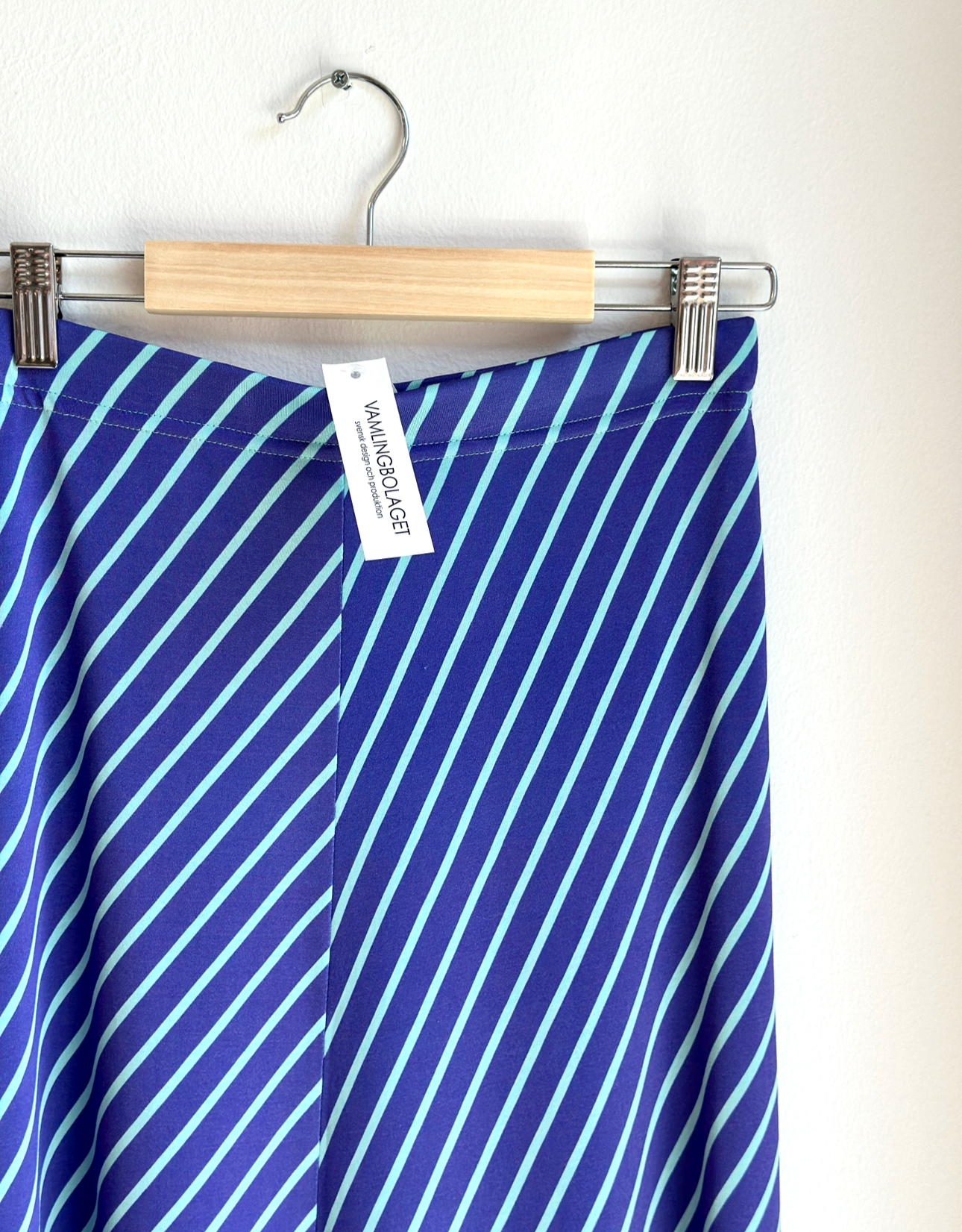 Kristina Torsson klockad kjol Diagonal