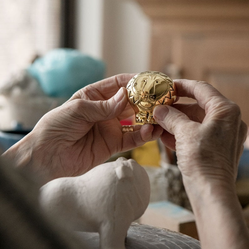 Skultuna X Lisa Larson -Sittande lejon