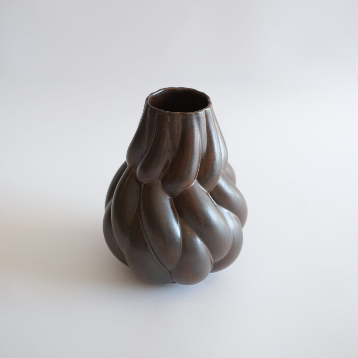Eda vas brown