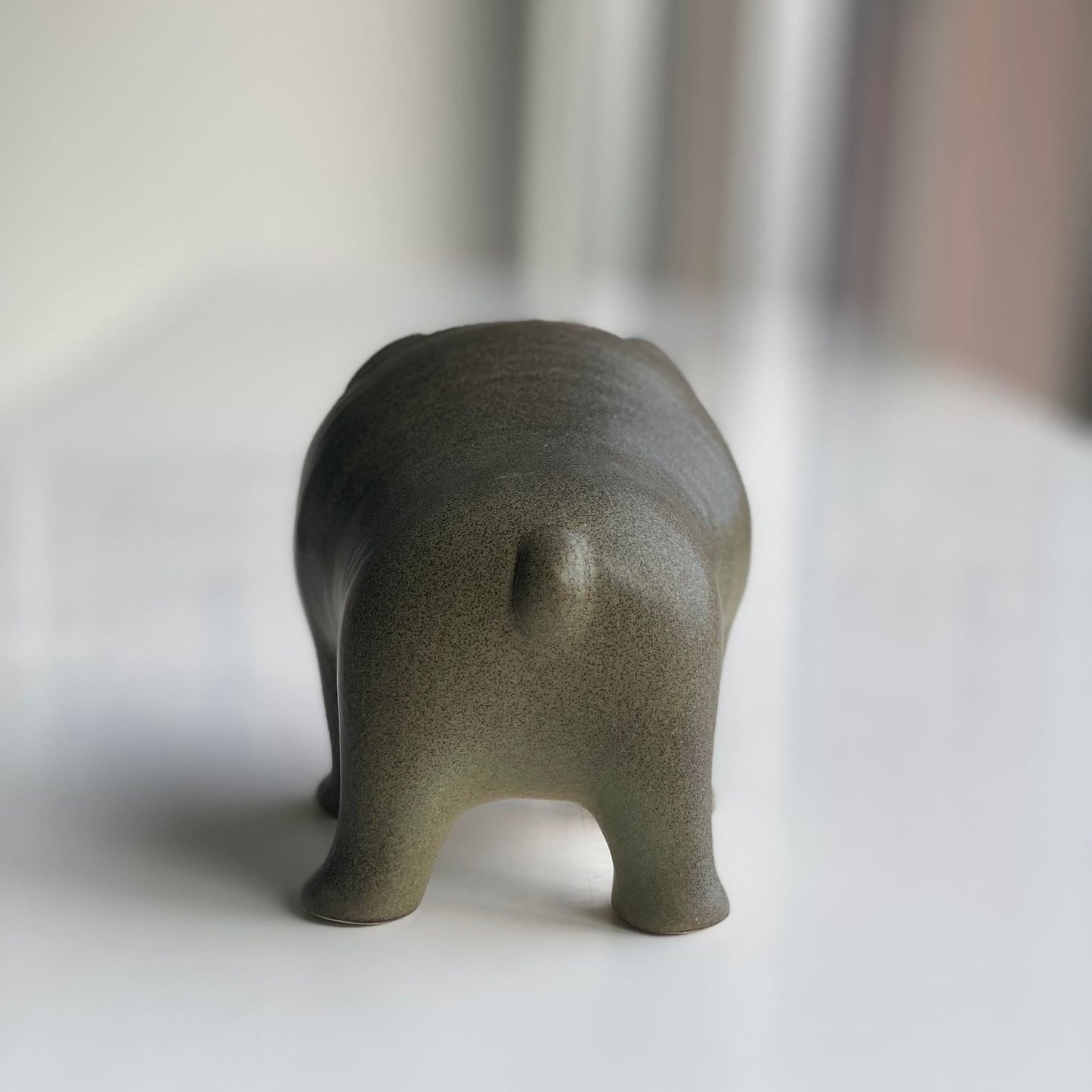 Lisa Larson bulldog grå