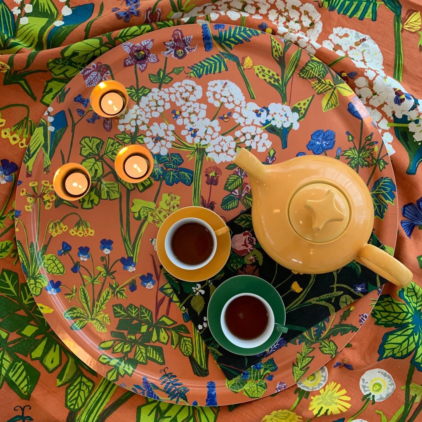 Bricka Aurora, roströd